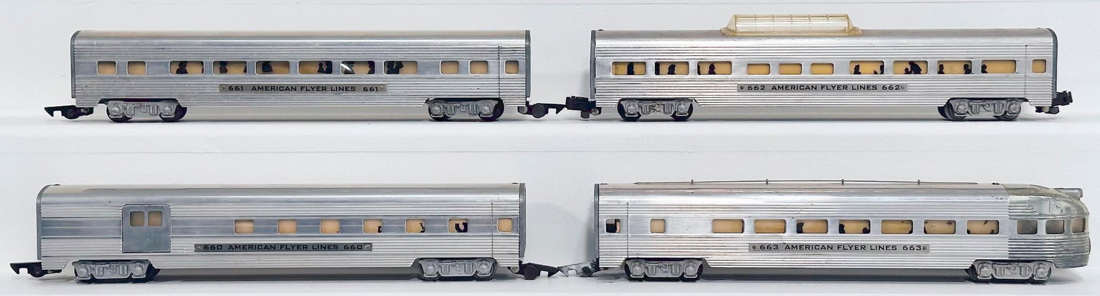 American Flyer Postwar S Gauge 660 - 661 - 662 - 663 Aluminum Passenger Cars: American Flyer Postwar S Gauge 660 - 661 - 662 - 663 Aluminum Passenger Cars, each in C7 or better.