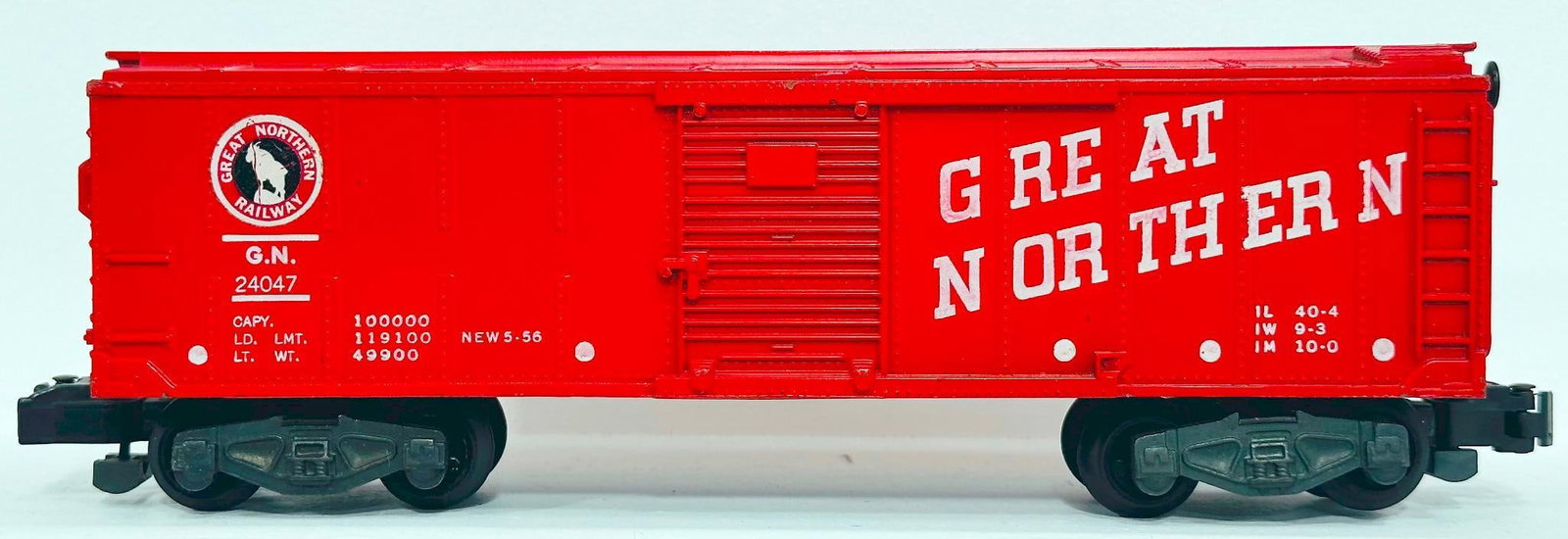 American Flyer Postwar S Gauge 24047 Box Car: American Flyer Postwar S Gauge 24047 Box Car, in C7 plus.