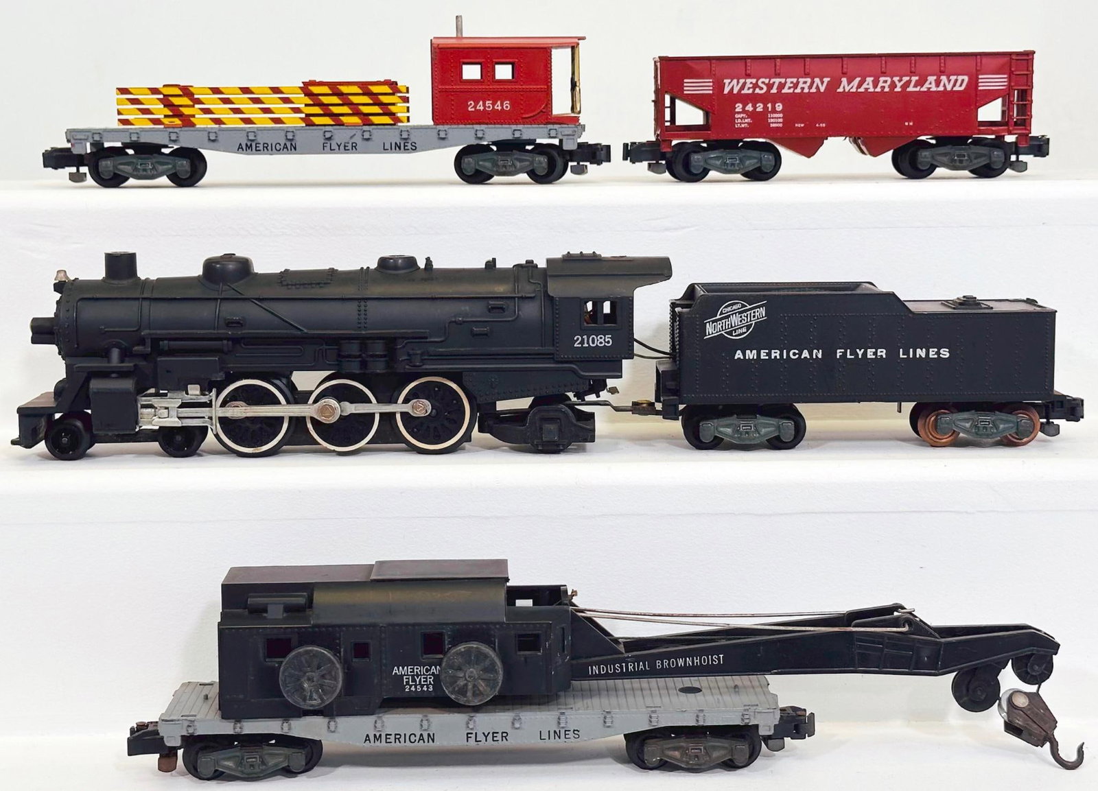 American Flyer Postwar S Gauge 21085 Chicago Northwestern Locomotive and Tender - 24546 - (1 of 6)