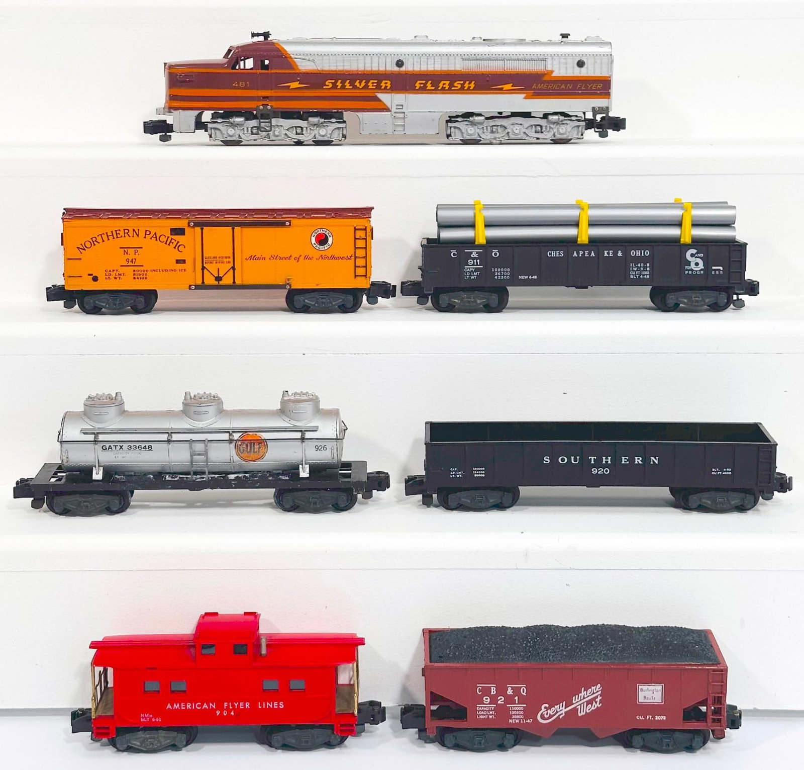 American Flyer Postwar S Gauge 481 Silver Flash A Powered Diesel Unit and 947 - 926 - 920 - 911 - (1 of 6)