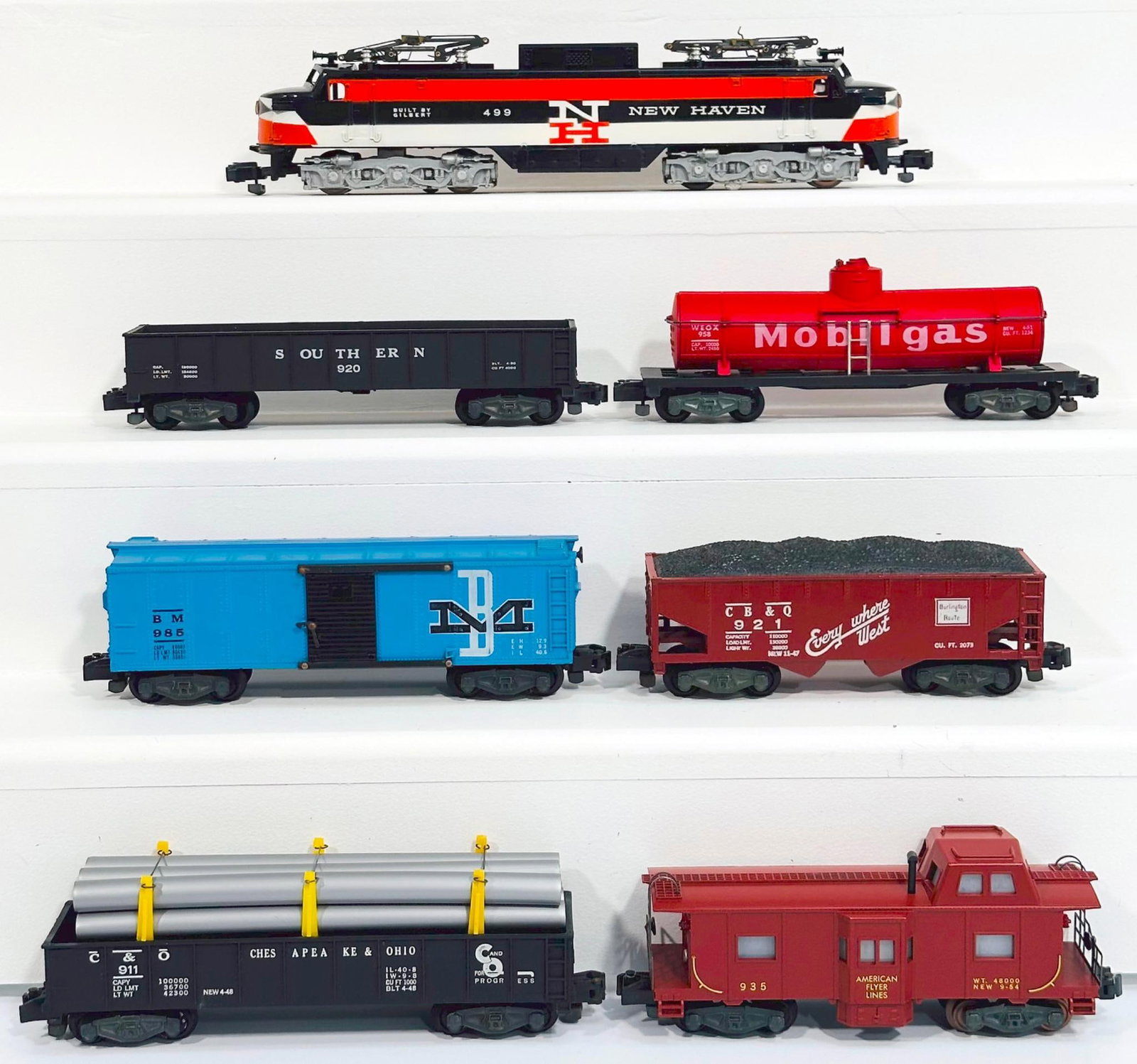 American Flyer Postwar S Gauge 499 New Haven Electric - 920 - 985 - 911 with silver pipe load - 921: American Flyer Postwar S Gauge 499 New Haven Electric - 920 - 985 - 911 with silver pipe load - 921 - 958 - 935, each in C7 to C7 plus.