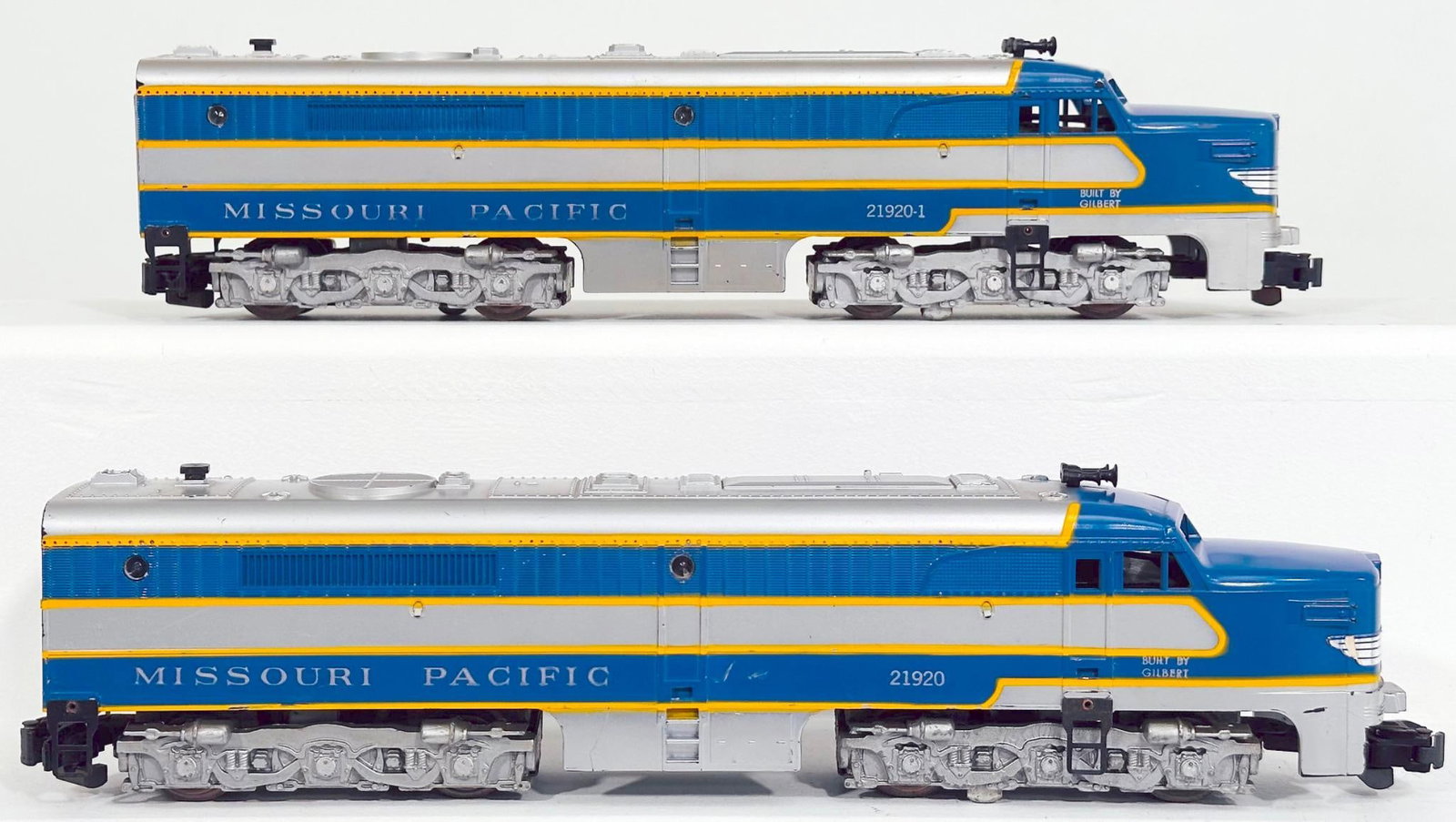 American Flyer Postwar S Gauge 21920 and 21920 - 1 Missouri Pacific A-A Alco Diesel Units: American Flyer Postwar S Gauge 21920 and 21920 - 1 Missouri Pacific A-A Alco Diesel Units, each in C7 or better.