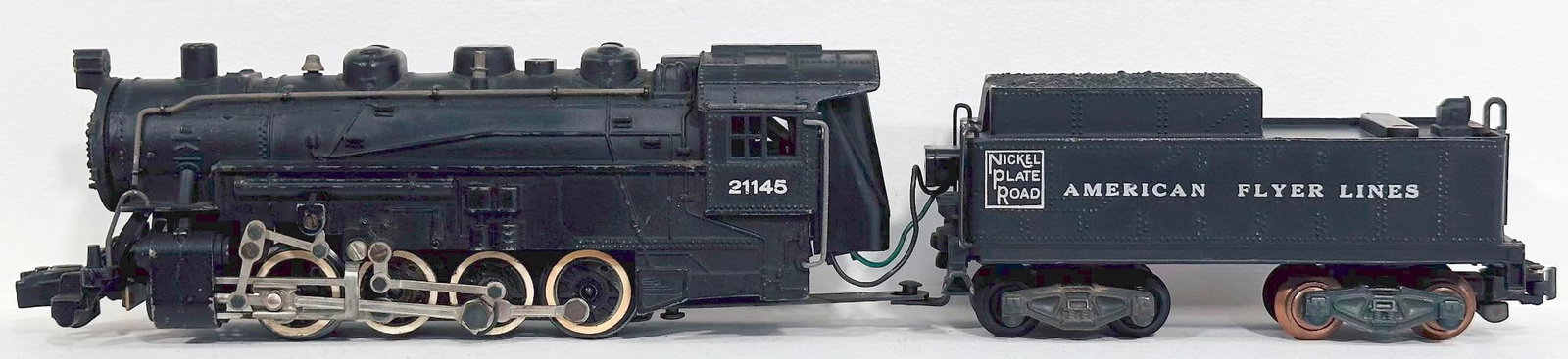 American Flyer Postwar S Gauge 21145 0 - 8 - 0 Nickel Plate Road Switcher Locomotive and Tender: American Flyer Postwar S Gauge 21145 0 - 8 - 0 Nickel Plate Road Switcher Locomotive and Tender, each in C7 or better.