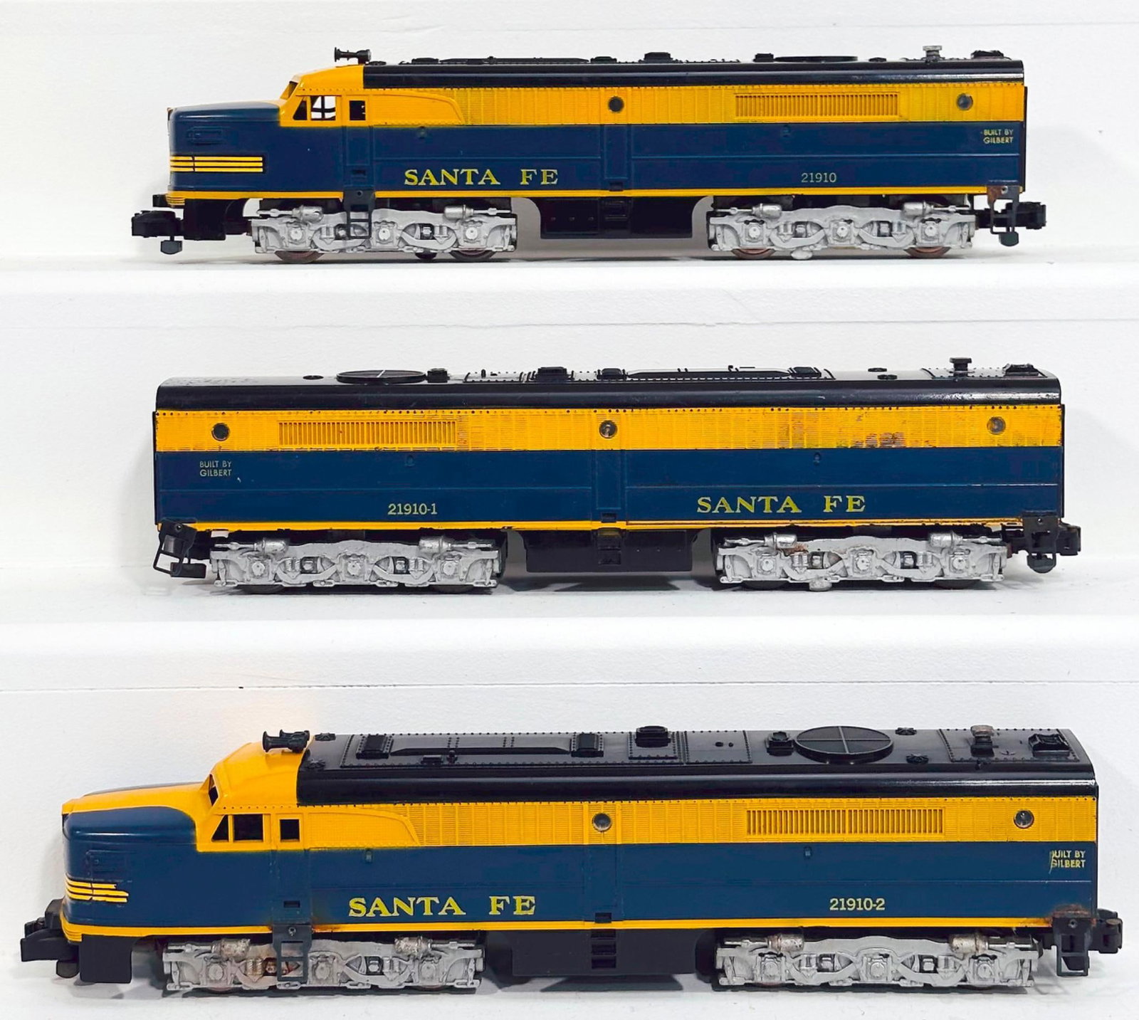 American Flyer Postwar S Gauge 21910/21910 - 1/21910 - 2 Santa Fe blue and yellow A - B - A Alco (1 of 6)