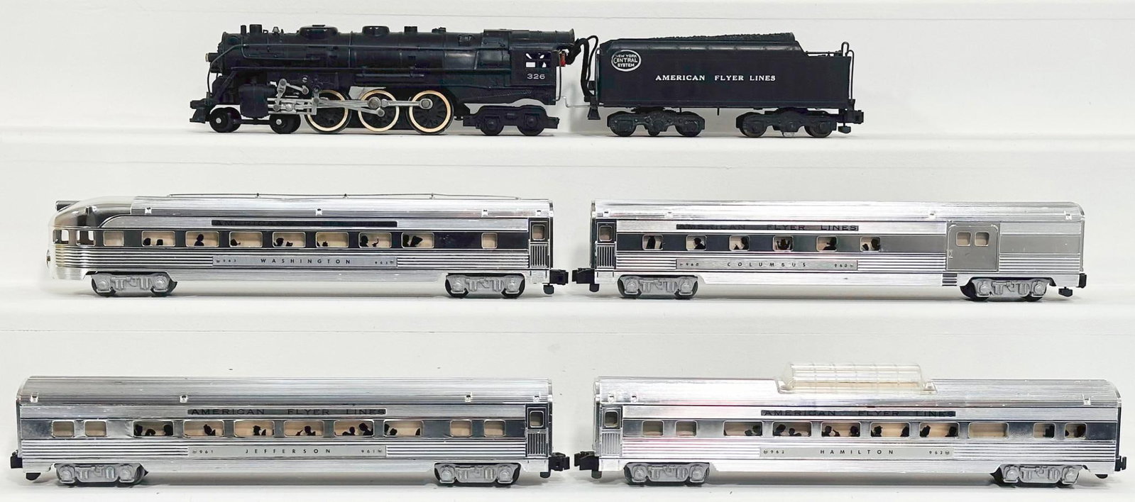 American Flyer Postwar S Gauge 326 New York Central 4 - 6 - 4 Locomotive and Tender and 963 - 960 - : American Flyer Postwar S Gauge 326 New York Central 4 - 6 - 4 Locomotive and Tender and 963 - 960 - 961 - 962 Chrome Passenger Cars, each in C7 plus.