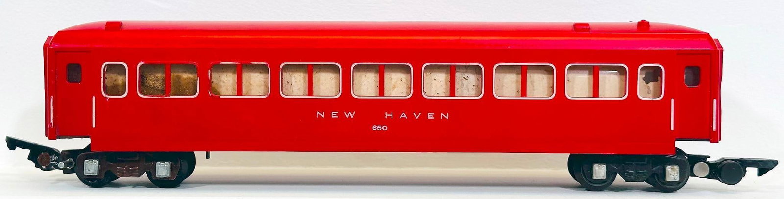 American Flyer Postwar S Gauge 650 dark red New Haven Passenger Car: American Flyer Postwar S Gauge 650 dark red New Haven Passenger Car, in C7.