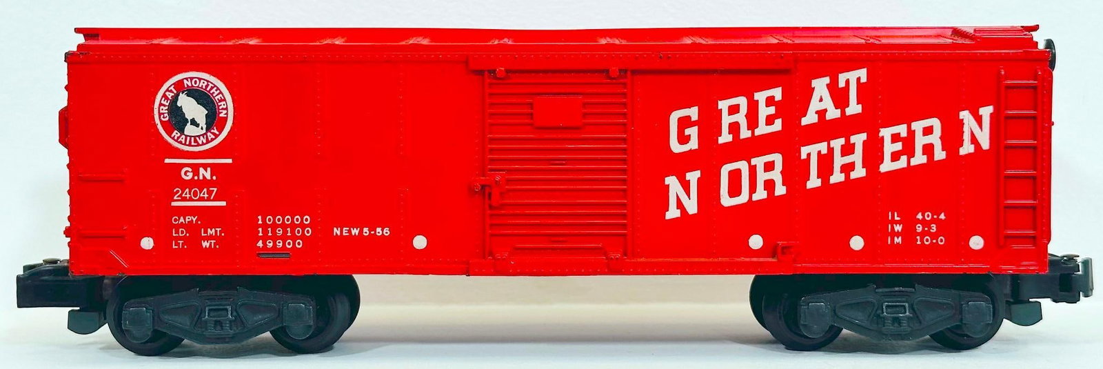 American Flyer Postwar S Gauge 24047 Great Northern Painted Box Car: American Flyer Postwar S Gauge 24047 Great Northern Painted Box Car, in C7.