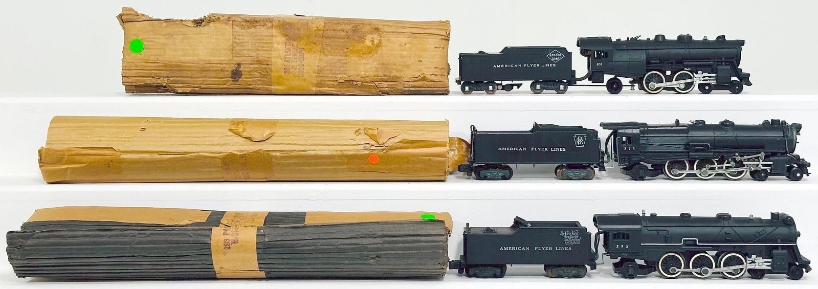 American Flyer Postwar S Gauge 301 Reading Lines 4 - 4 - 2 Locomotive and Tender with wrap/ (1 of 9)