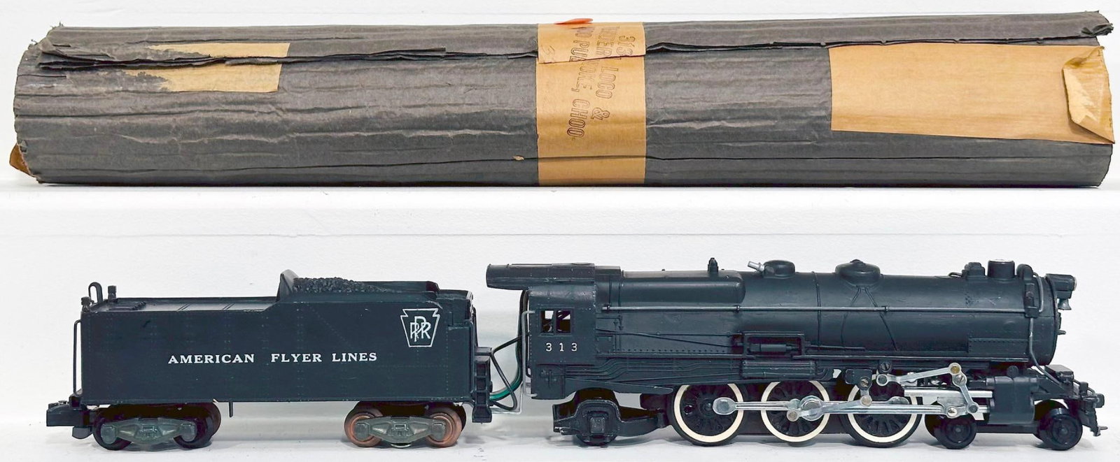 American Flyer Postwar S Gauge 313 PRR 4 - 6 - 2 Locomotive and Tender with wrap (1 of 6)