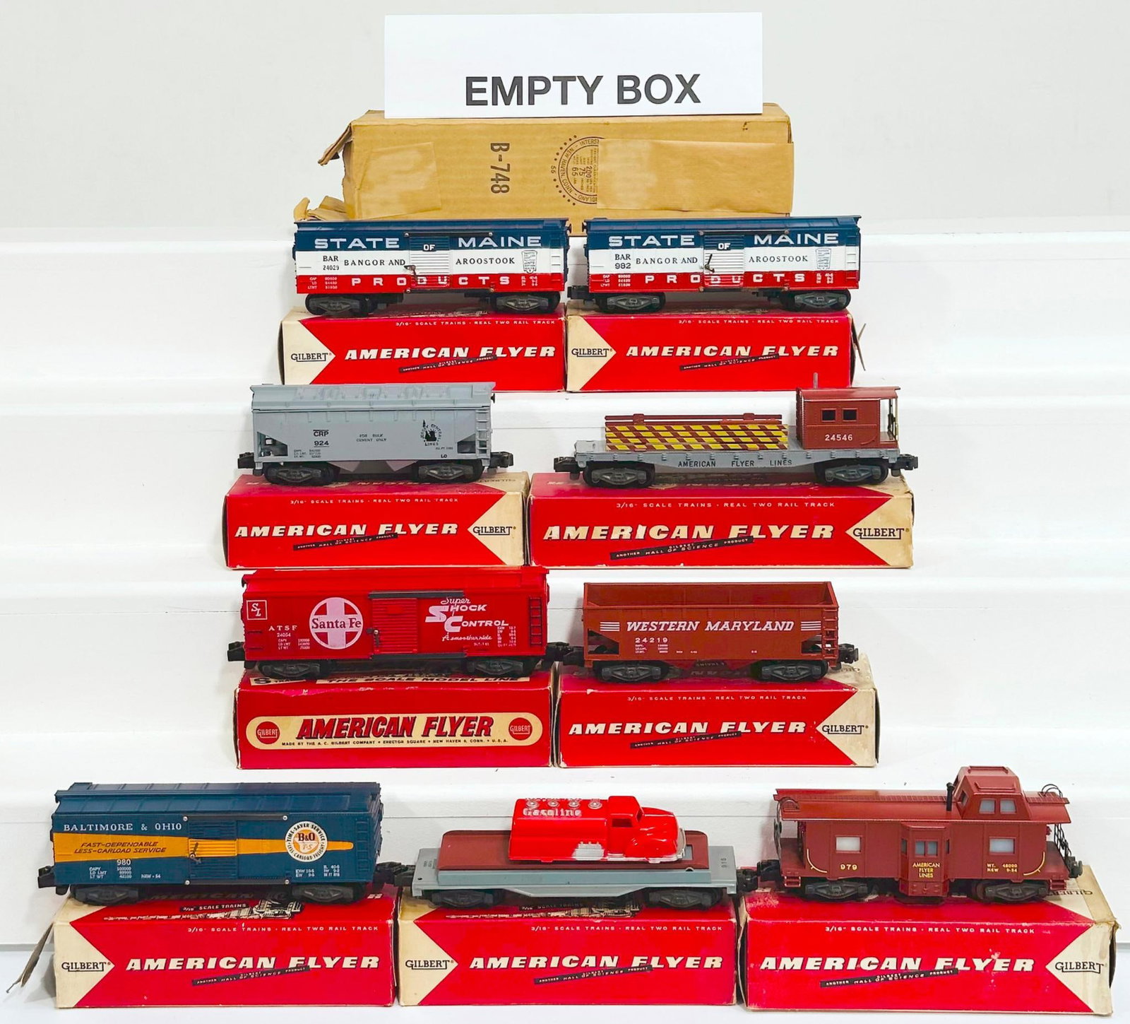 American Flyer Postwar S Gauge Nine (9) Assorted Freight Cars Boxed: American Flyer Postwar S Gauge Nine (9) Assorted Freight Cars Boxed, including 982, 24029, 915, 980, 979, 24546, 24219, 924 and 24054, each in C7 plus or better and each with its original box with som
