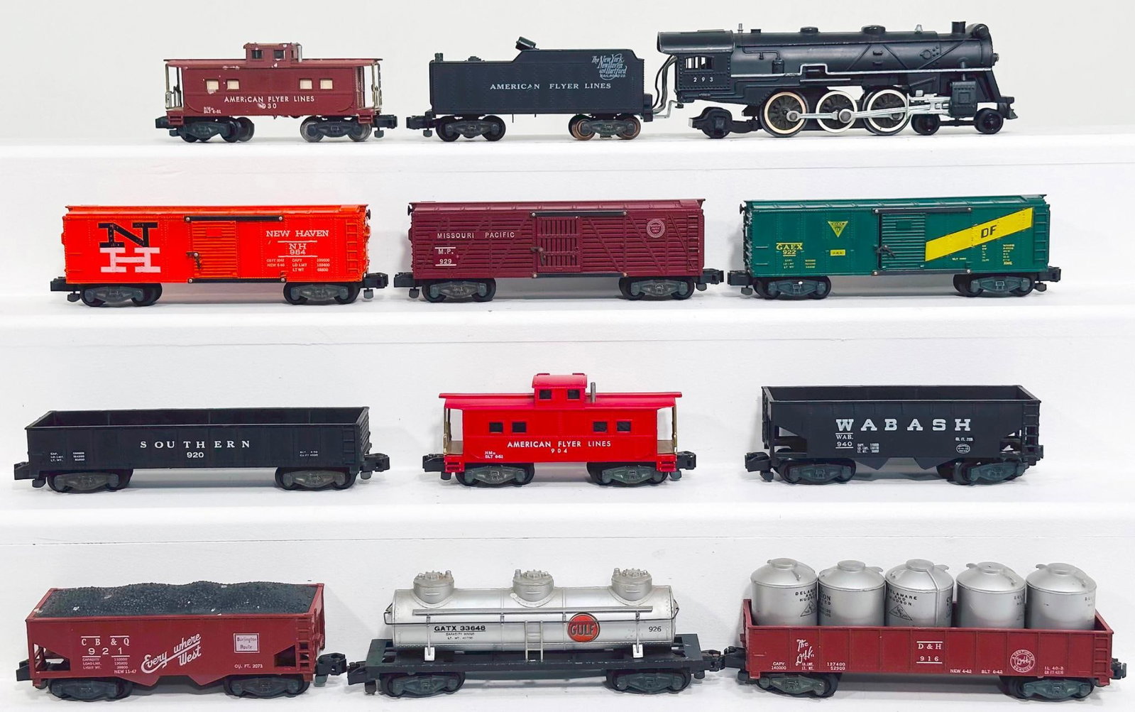 American Flyer Postwar S Gauge 293 New York New Haven Hartford 4-6-2 Locomotive and Tender and 10 (1 of 8)