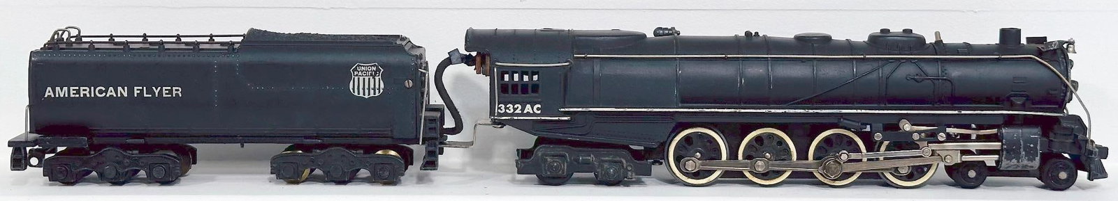 American Flyer Postwar S Gauge 332AC Union Pacifc 4-8-4 Locomotive and Tender (1 of 6)