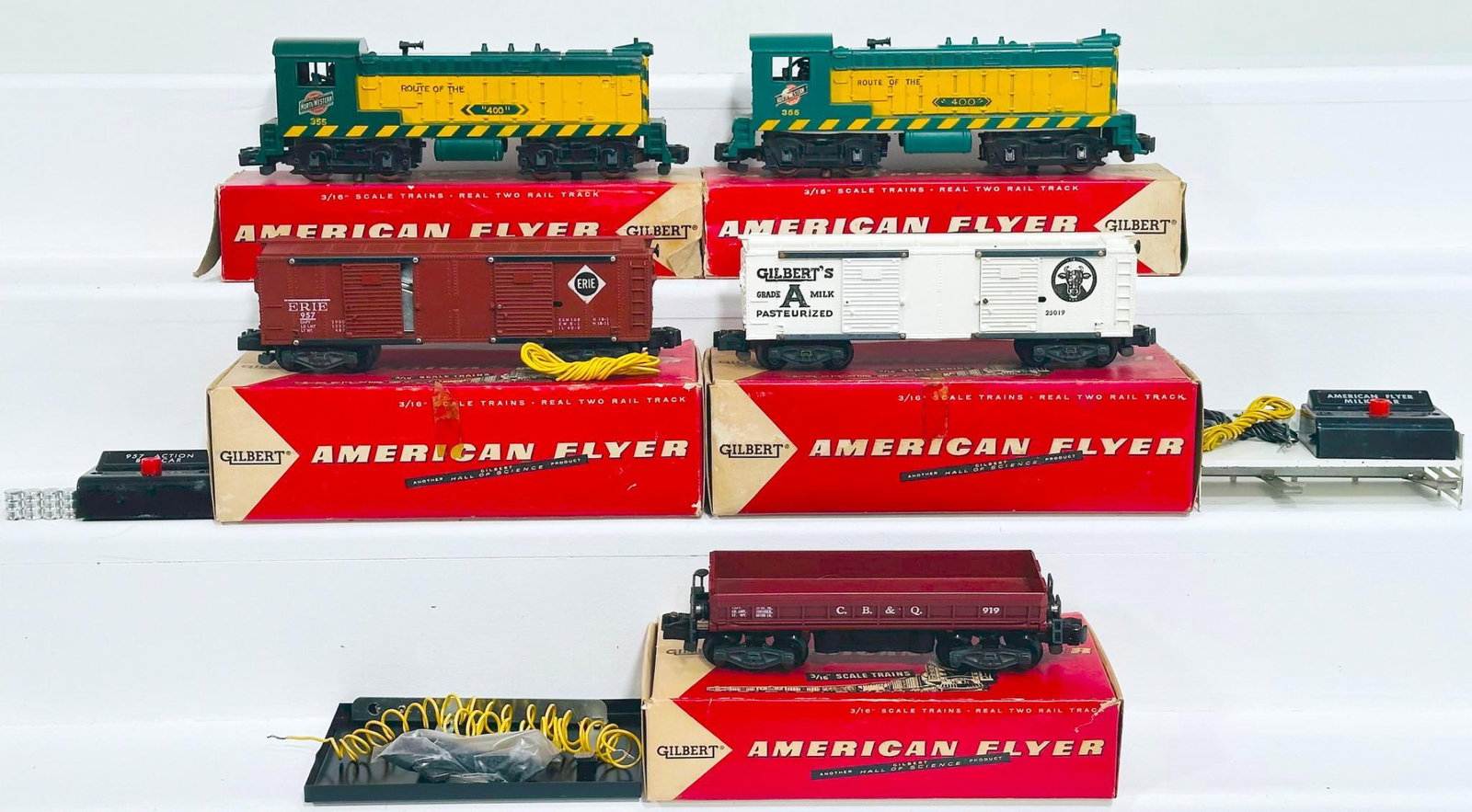 American Flyer Postwar S Gauge 355 Chicago Northwestern Switcher X2 (1 of 8)