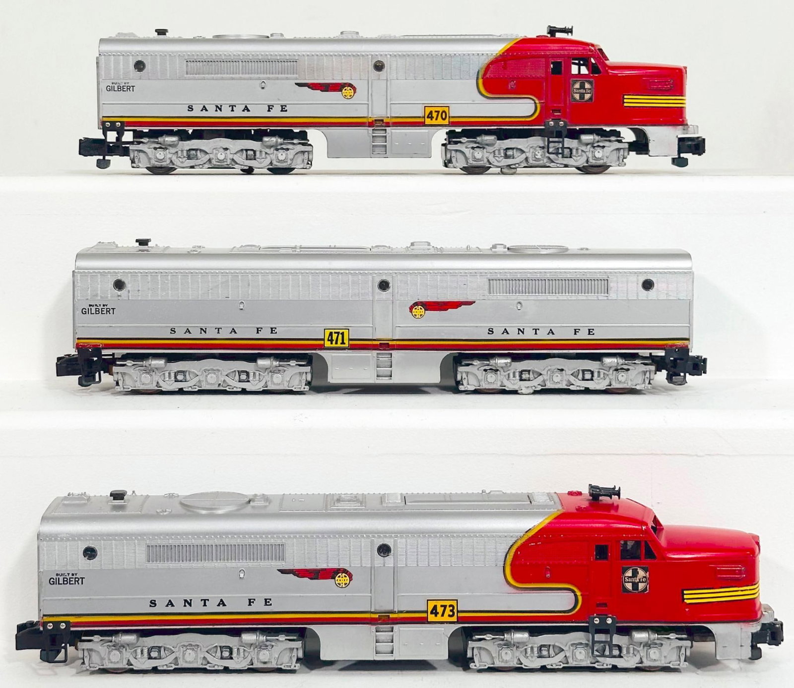 American Flyer Postwar S Gauge 470 - 471 - 473 Santa Fe red and silver A - B - A Alco Diesel Units (1 of 6)