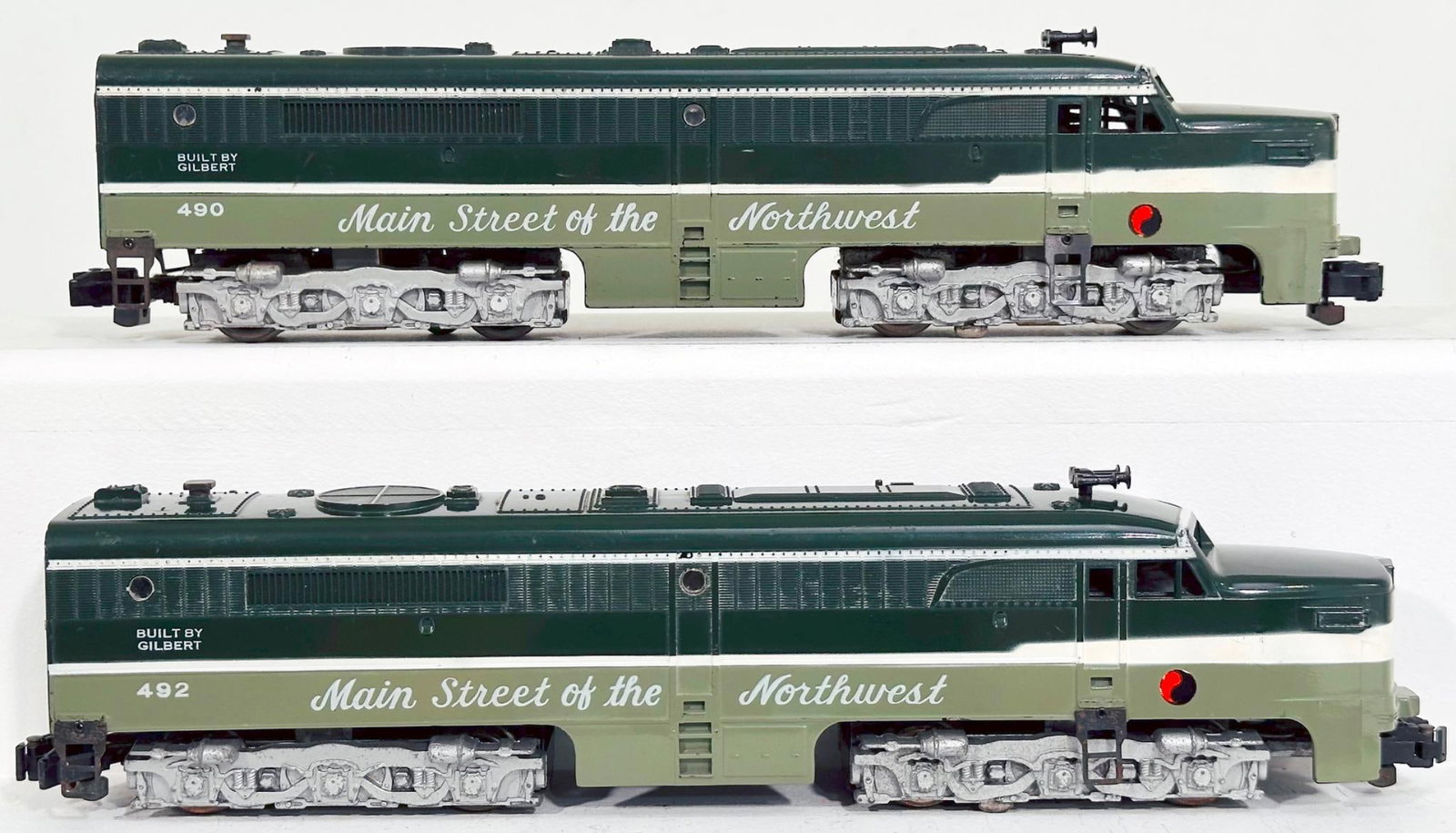 American Flyer Postwar S Gauge 490 and 492 Northern Pacific A - A Alco Diesel Units: American Flyer Postwar S Gauge 490 and 492 Northern Pacific A - A Alco Diesel Units, each in C7 plus or better.