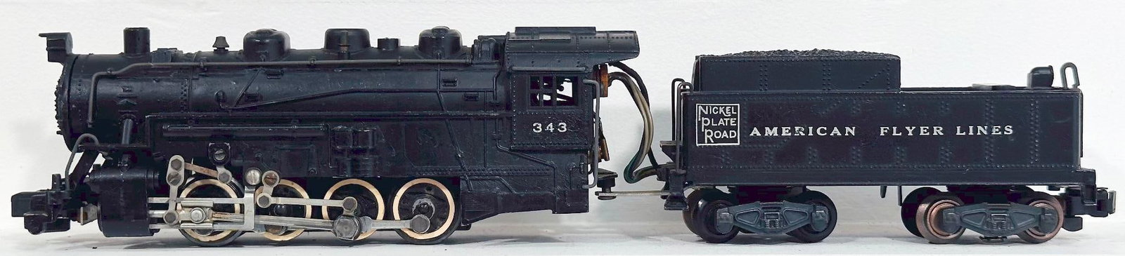 American Flyer Postwar S Gauge 343 Nickel Plate Road 0 - 8 - 0 Switcher Locomotive and Tender: American Flyer Postwar S Gauge 343 Nickel Plate Road 0 - 8 - 0 Switcher Locomotive and Tender, in C7 plus.