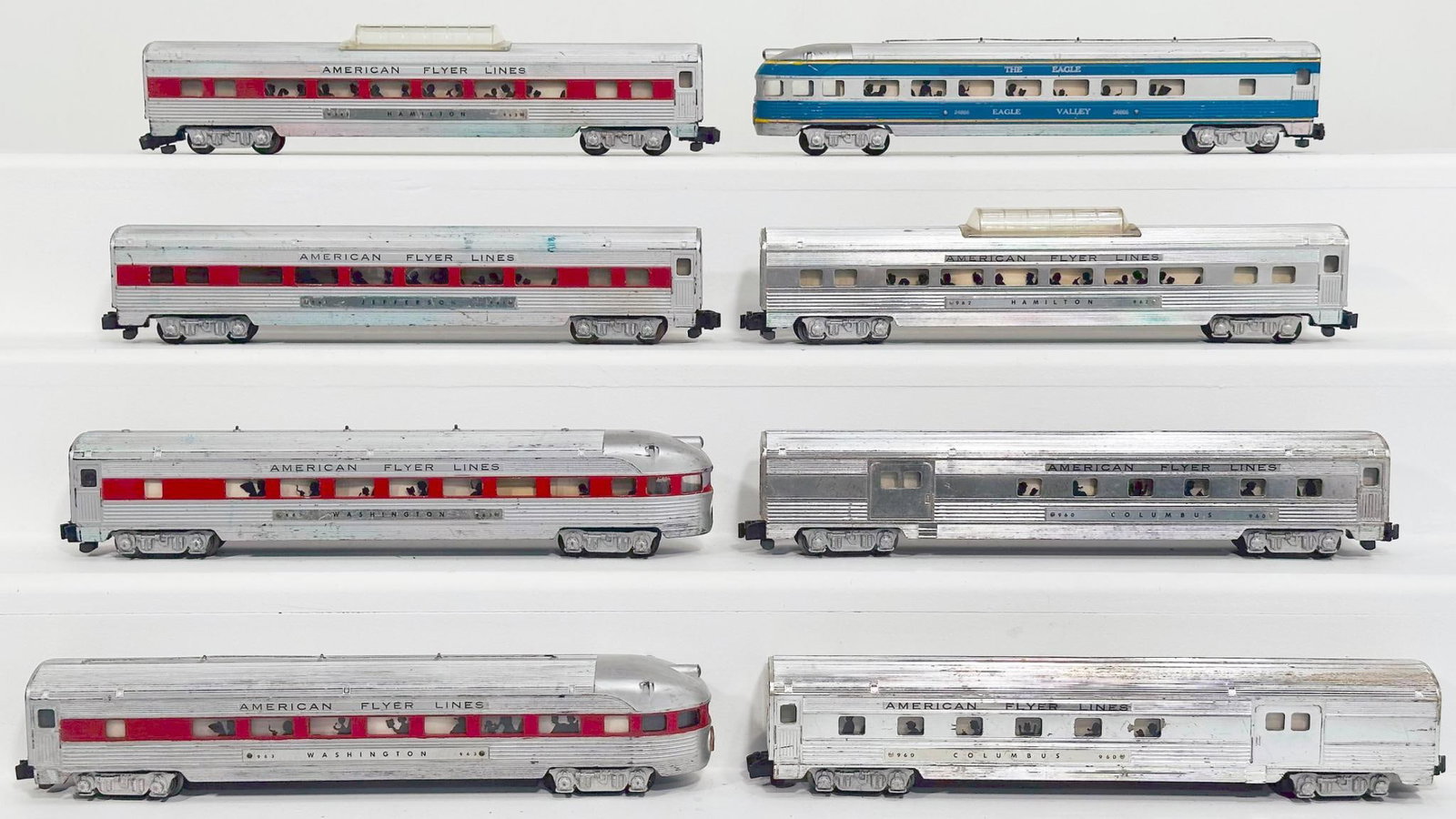 American Flyer Postwar S Gauge Eight (8) Assorted Passenger Cars: American Flyer Postwar S Gauge Eight (8) Assorted Passenger Cars, including 24866 Missouri Pacific in C6, 962 Aluminum Passenger in C6 plus, 963, 961 and 962 Aluminum Passenger Cars with red stripes t