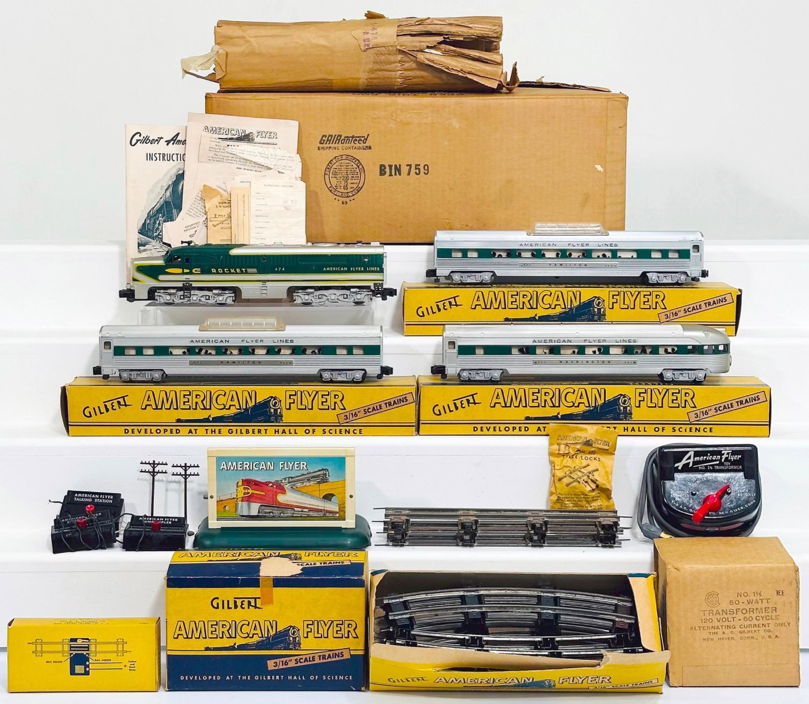 American Flyer Postwar S Gauge 474 Rocket Passenger Set Boxed: American Flyer Postwar S Gauge 474 Rocket Passenger Set Boxed, including 474 Rocket A Alco Diesel Unit and 961 - 962 - 963 Passenger Cars with green stripes thru windows, each in C7 plus or better and