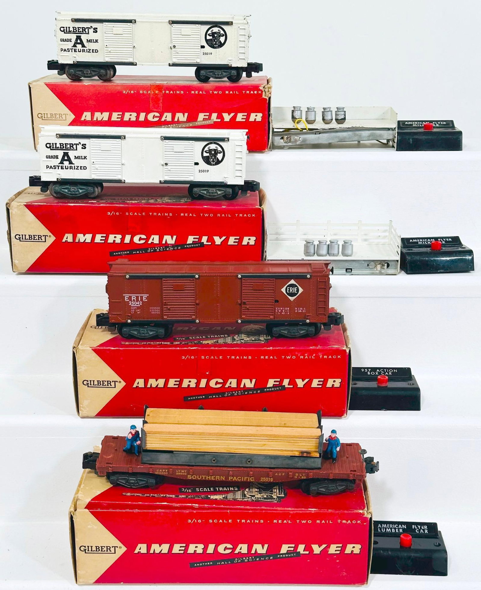 American Flyer Postwar S Gauge 25042 Erie Box Car - 25016 Lumber Unloading Car - 25019 Operating (1 of 8)