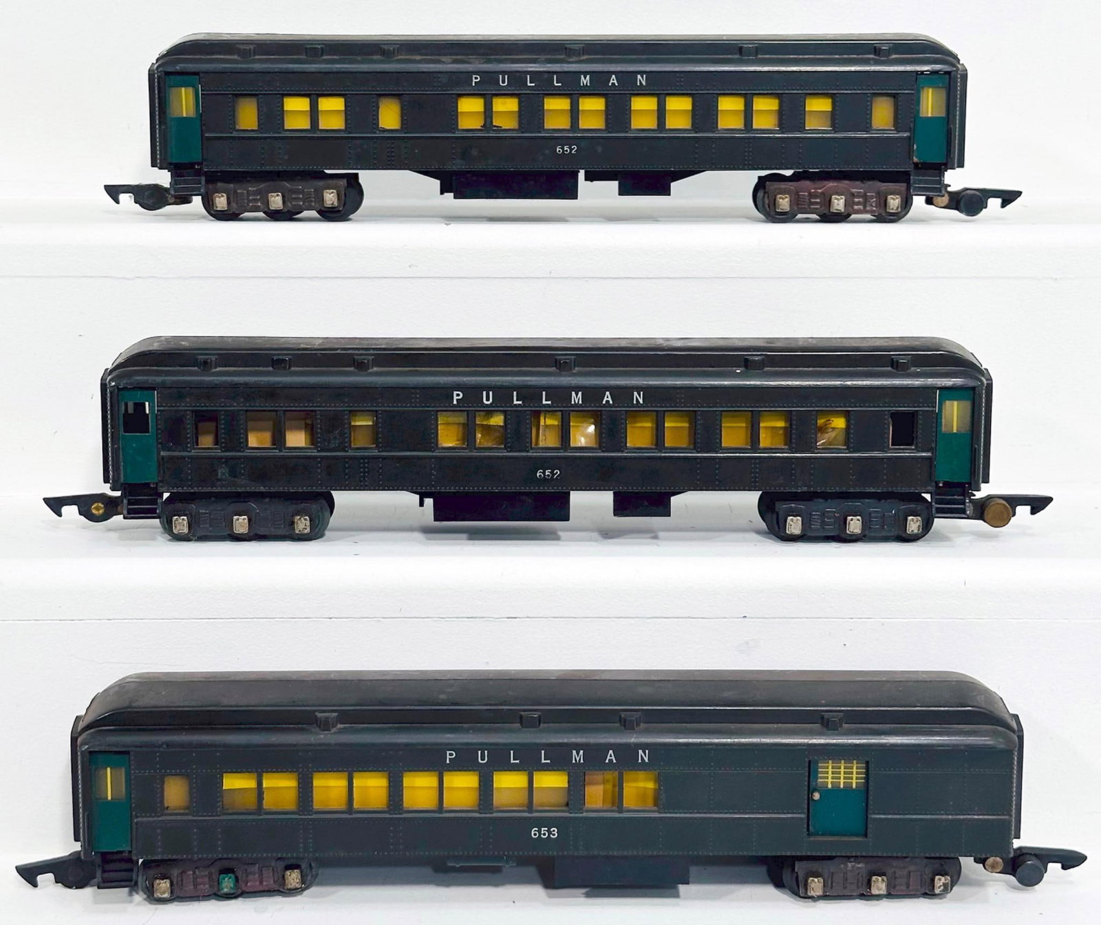 American Flyer Postwar S Gauge 652 - 652 - 653 dark green 6 Wheel Truck Madison Cars (1 of 6)