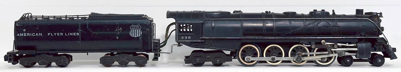 American Flyer Postwar S Gauge 336 Union Pacific 4 - 8 - 4 Locomotive and Tender: American Flyer Postwar S Gauge 336 Union Pacific 4 - 8 - 4 Locomotive and Tender, in C6 or better. Needs cleaning.