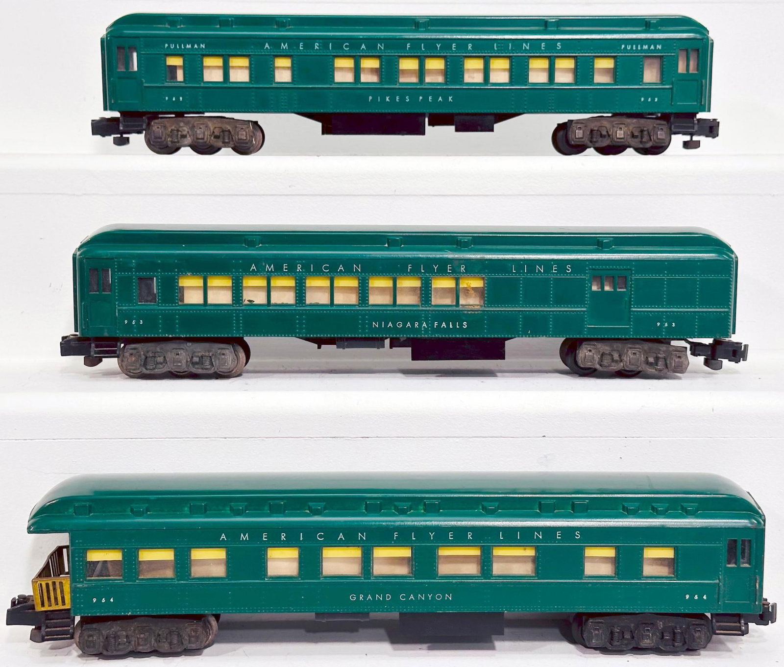 American Flyer Postwar S Gauge 964 -962 - 963 Green Madison Passenger Cars (1 of 6)