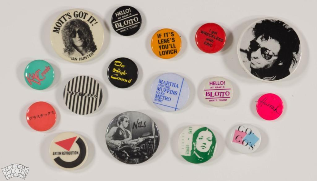 Grab Bag of 16 Vintage Buttons (1 of 2)