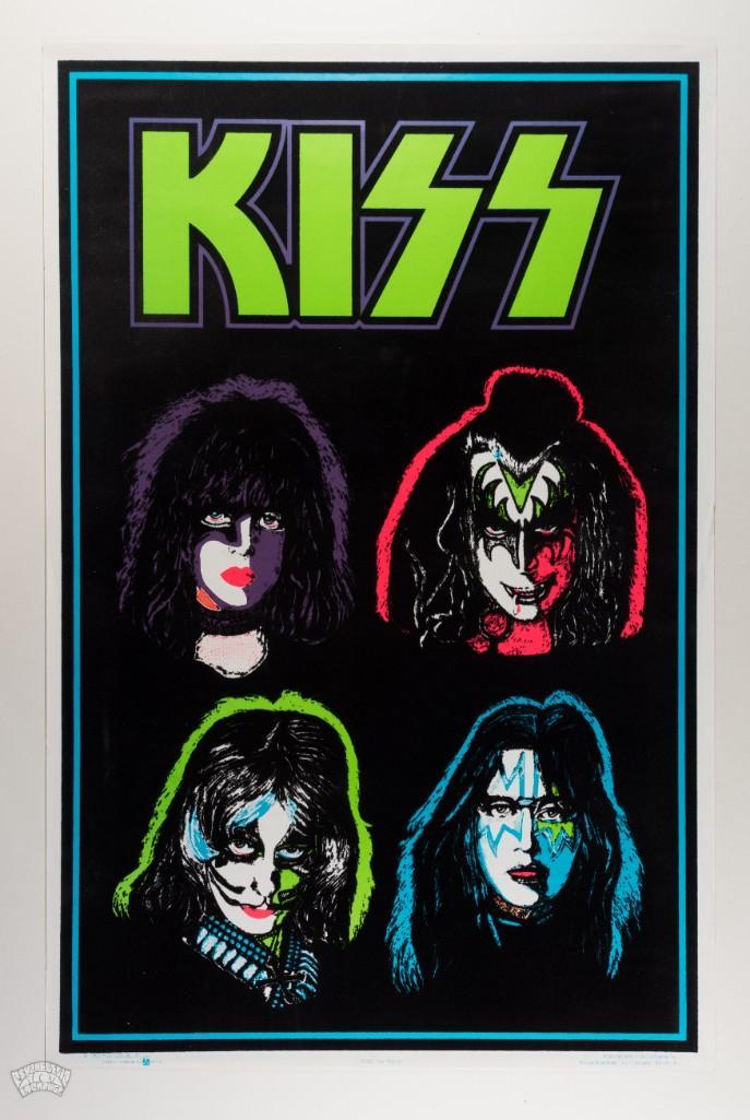 Lot of 2 Velvet Blacklight Headshop Posters: Lot of 2 Velvet Blacklight (Flocked) Headshop Posters, Marilyn Manson, KISS. --CRITICAL DETAILS-- --TITLE: Lot Of 2 Velvet Headshop Posters --GRADE: Not Graded --