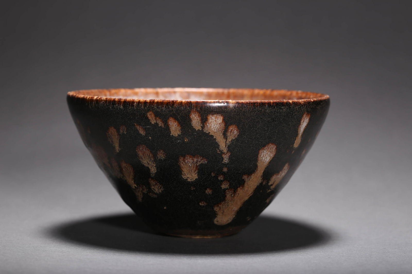 Jizhou Kiln Splashed Cup (1 of 5)