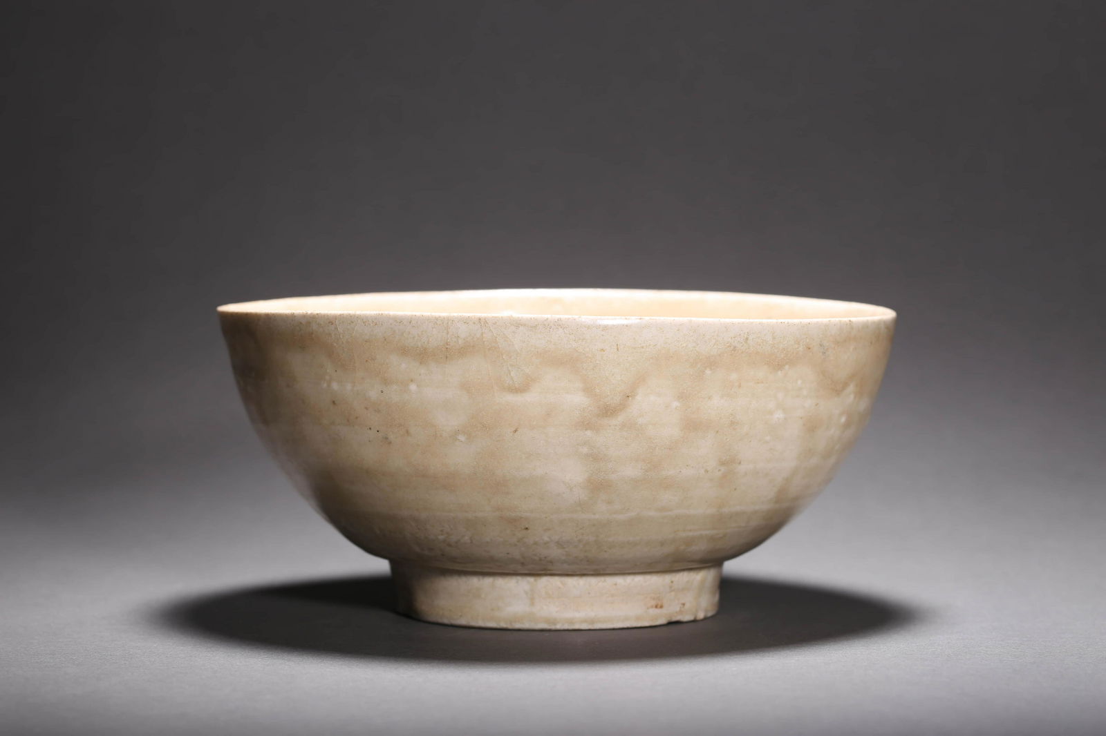 Pale Celadon White-Glazed Bowl (1 of 5)