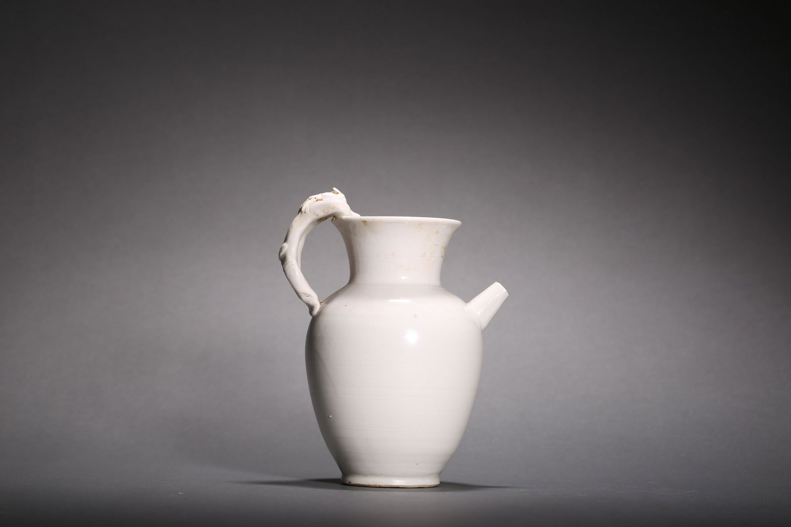Xing Ware White Glaze Ewer (1 of 6)