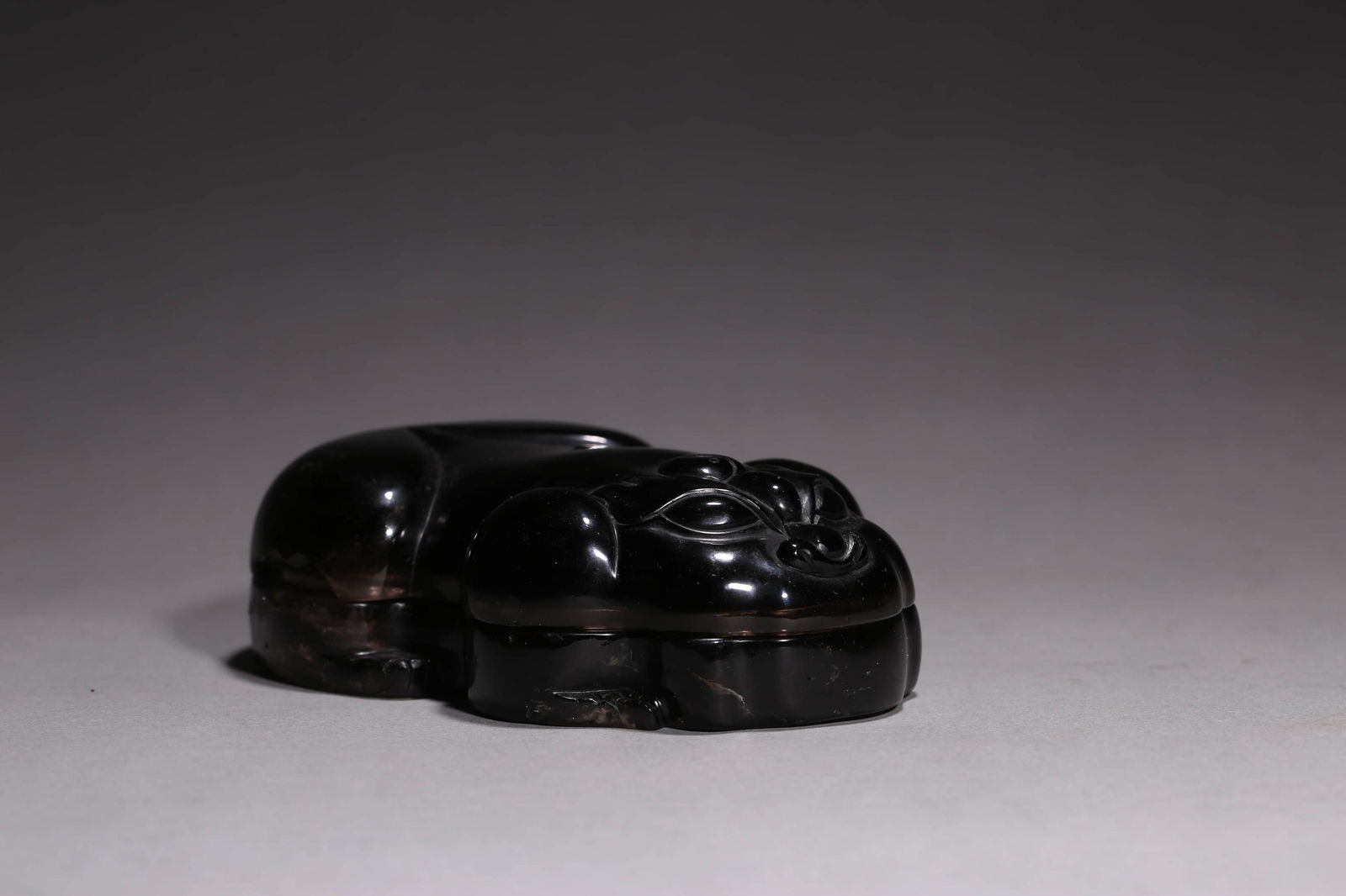 Carved Citrine Inkpaste Box and Cover (1 of 6)