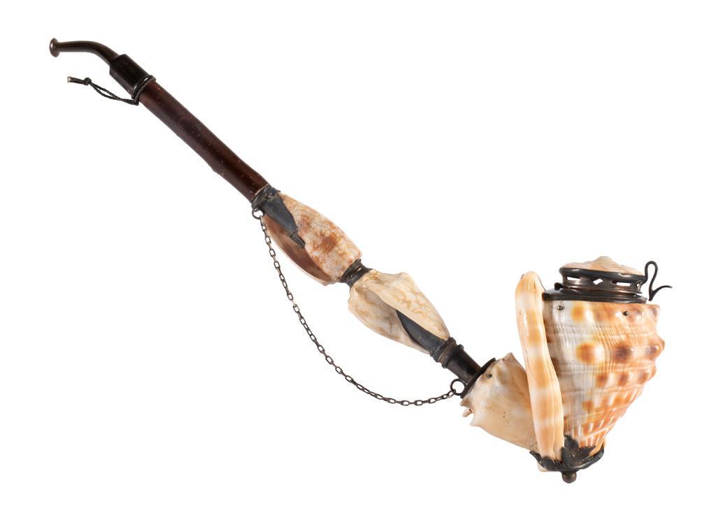 A Conch Shell Gentleman's Pipe (1 of 4)
