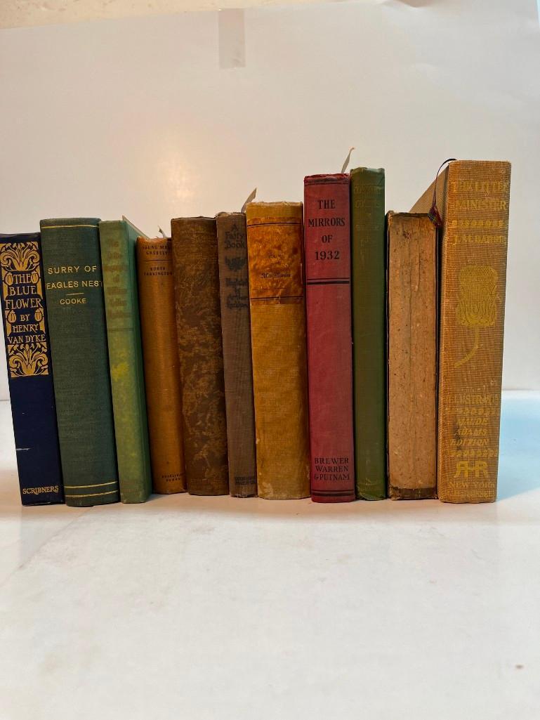 Large Collection of Vintage Novels and Stories (1 of 16)
