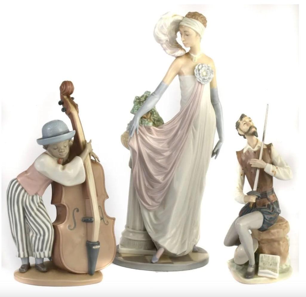 A Group of Three Lladro Porcelain Figurines (1 of 5)
