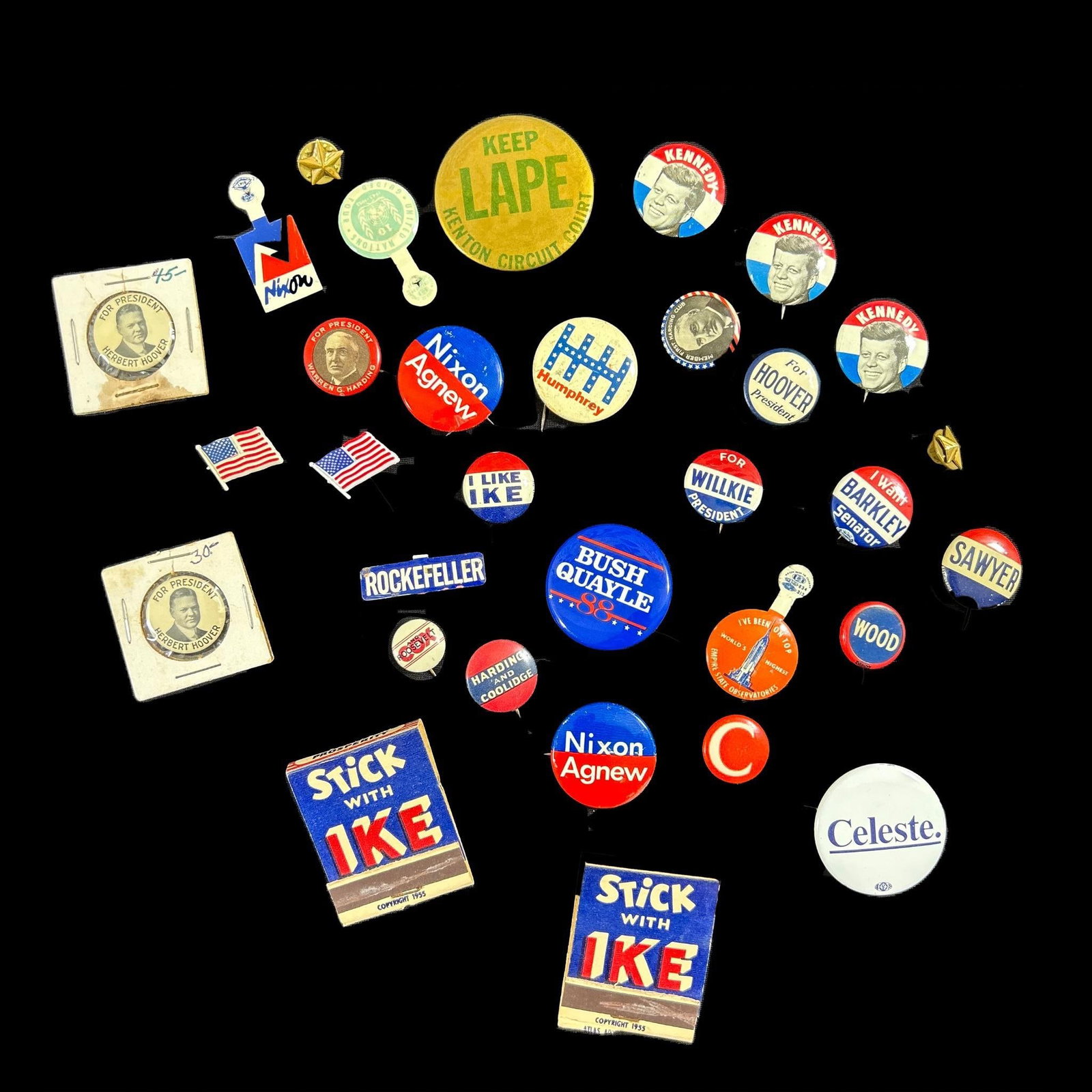 A Lot of Various Political Campaign Pins: America, 20th century. A lot of 30 pollical campaign pins including Hoover, Kennedy, Nixon, Bush, Eisenhower, and more. Overall good condition, some wear. 4