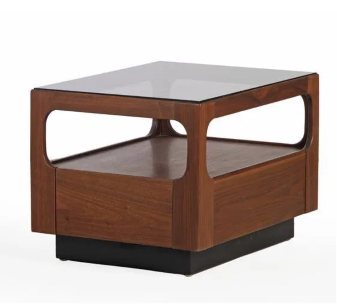 A Mid Century Modern Otmar Side Table (1 of 3)