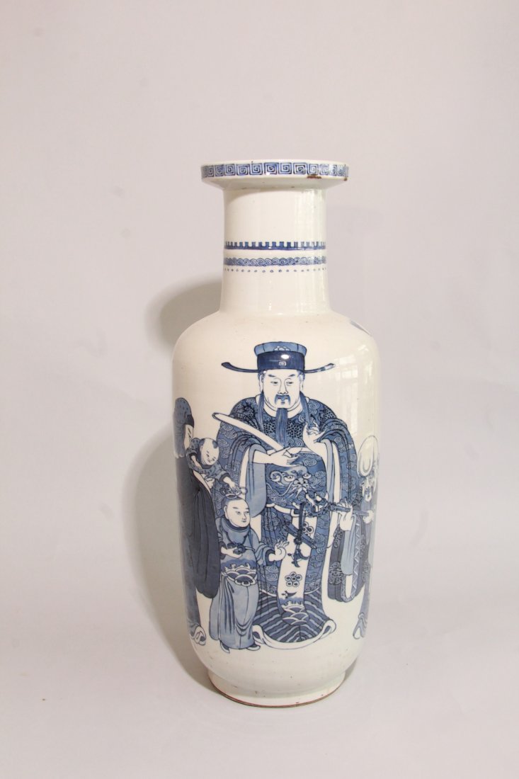Qing Dynasty 17th - 19th C large Porcelain Vase (1 of 6)