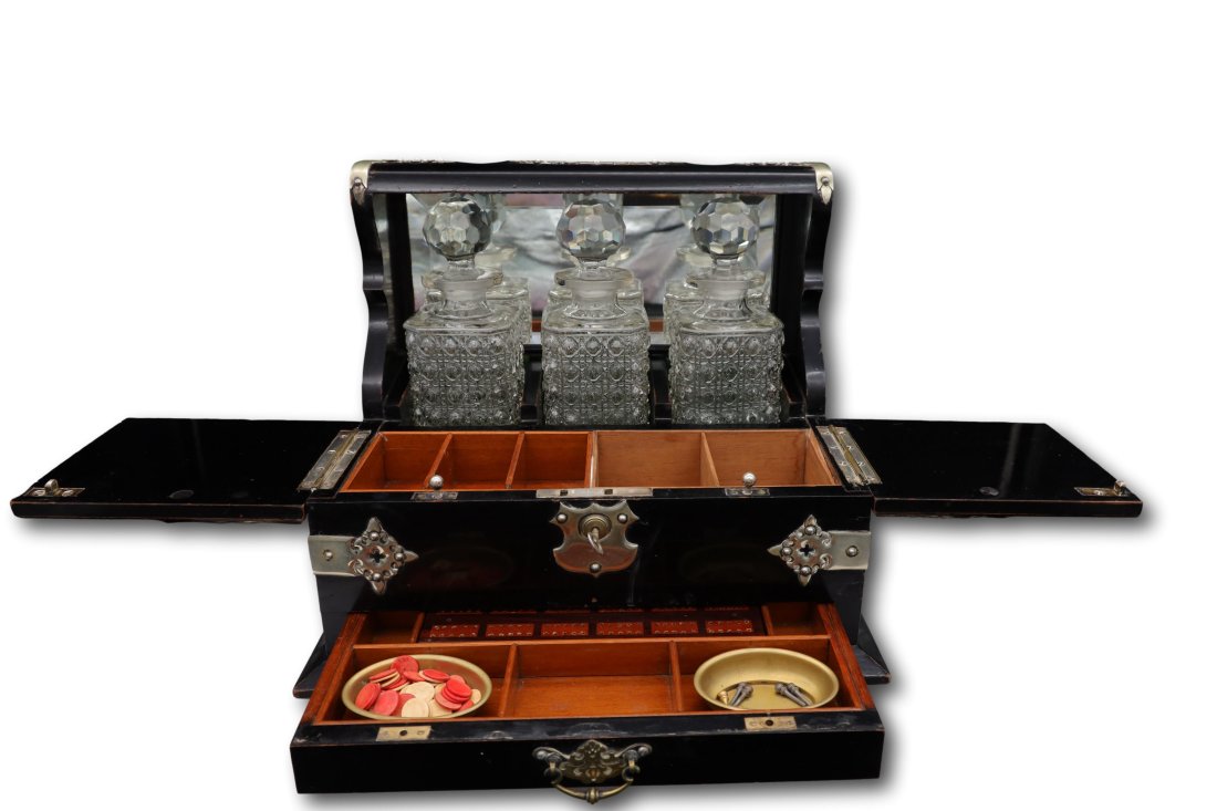19th Century English Oak and Nickel Silver Tantalus, maker Daniel & Arter (1 of 11)