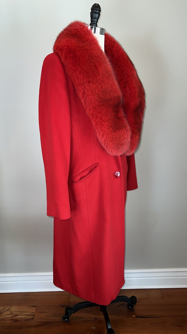 Stunning Vintage ESCADA Fire Engine Red Coat with Removeable Blue Fox Collar (1 of 12)