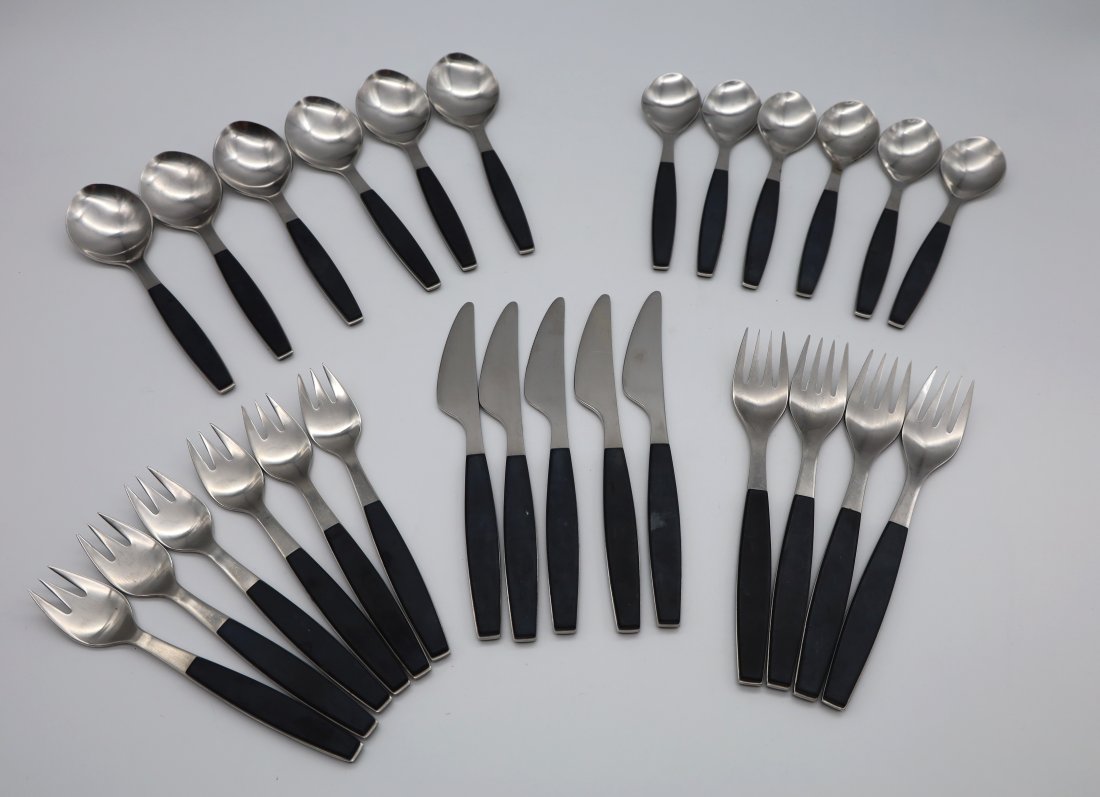 Georg Jensen "STRATA " Flatware set (1 of 5)