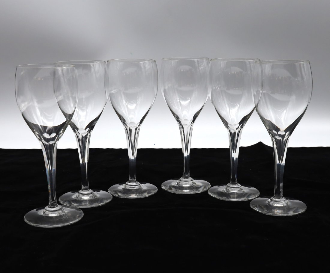 Baccarat Crystal set of 6 Claret Wine Glasses: Set of 6 French Baccarat Claret Wine glasses. They appear unused. Very Nice...Cheers!
