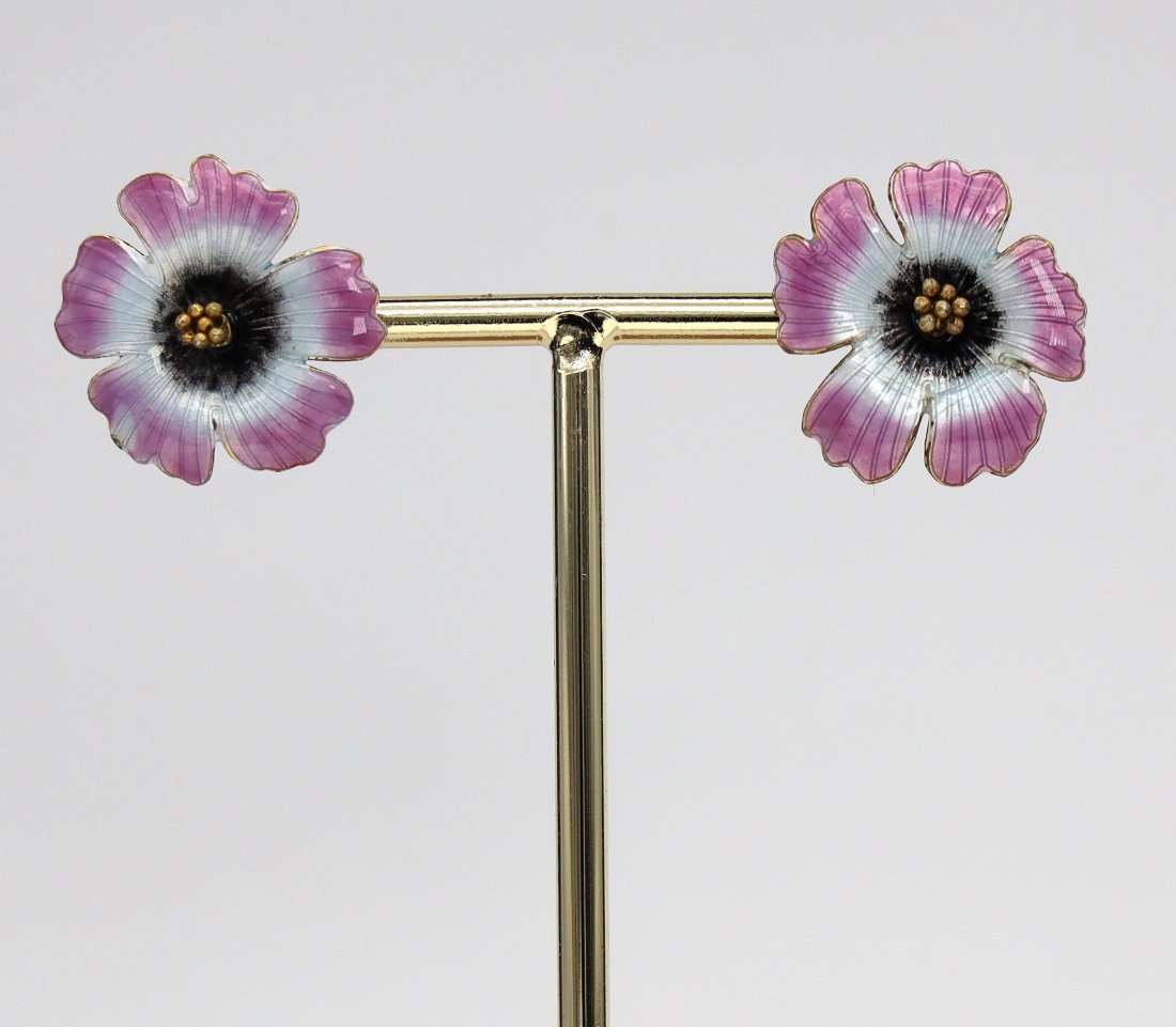 GUCCI VINTAGE Flower Enamel earrings -Signed (1 of 3)
