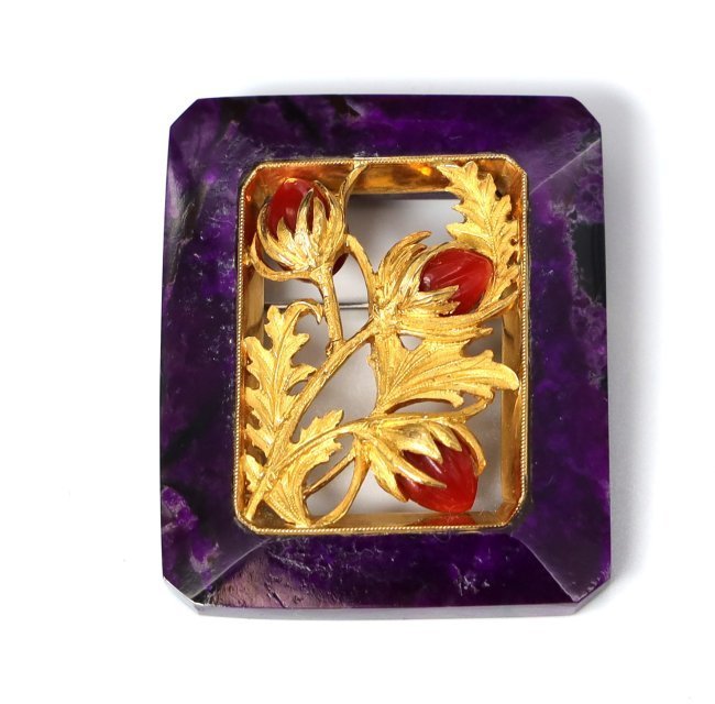 Lovely and unique 18K Yellow Gold  Brooch Exquisitely made with Signature (1 of 3)