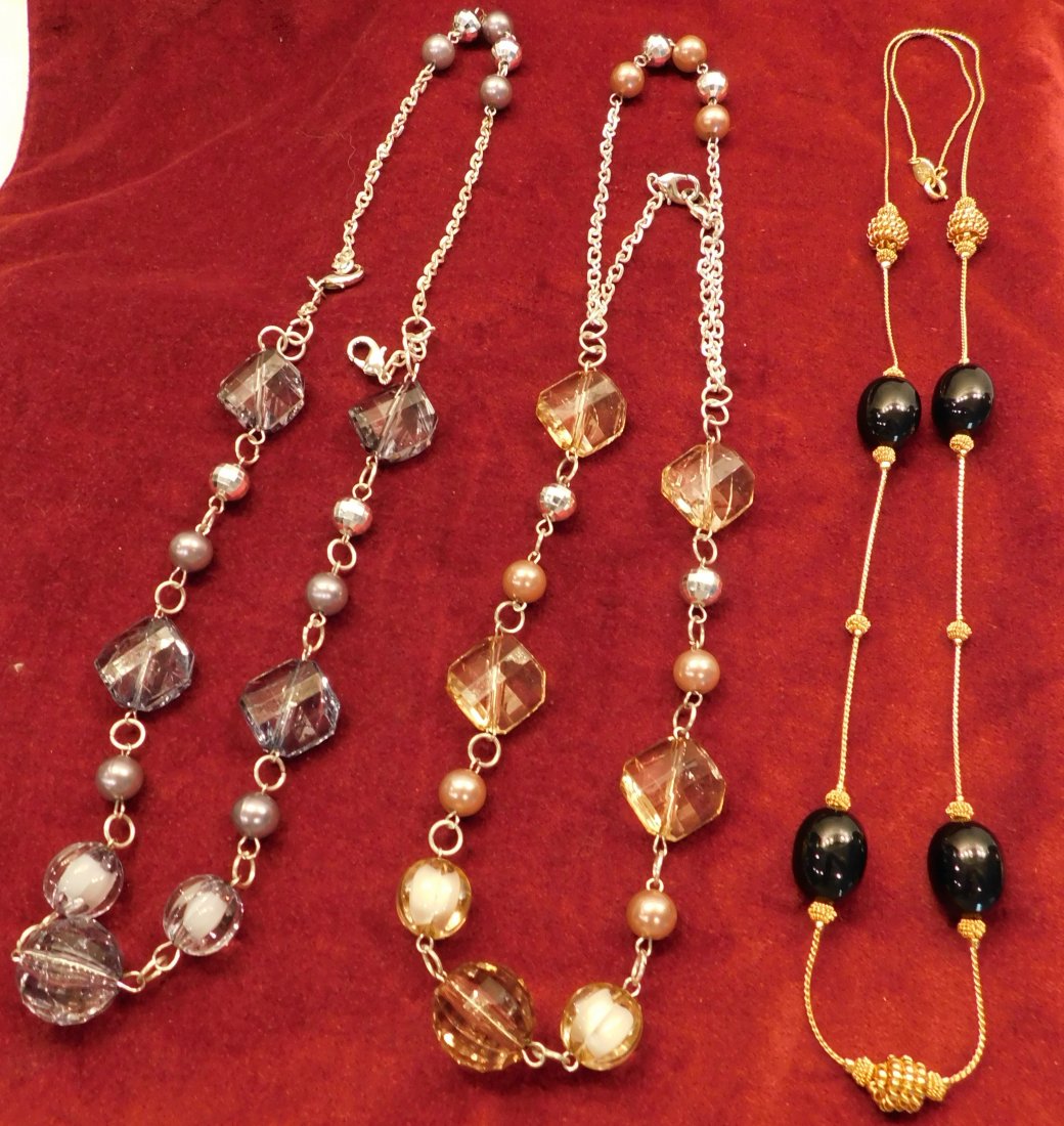 COLLECTION OF VINTAGE COSTUME & STERLING JEWELRY (1 of 5)