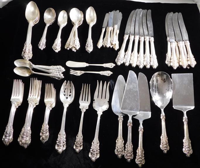 PALATIAL SET GRAND BAROQUE (133) STERLING FLATWARE (1 of 11)