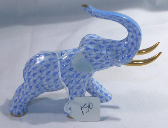 HEREND BLUE FISHNET ELEPHANT TRUNK UP (1 of 3)