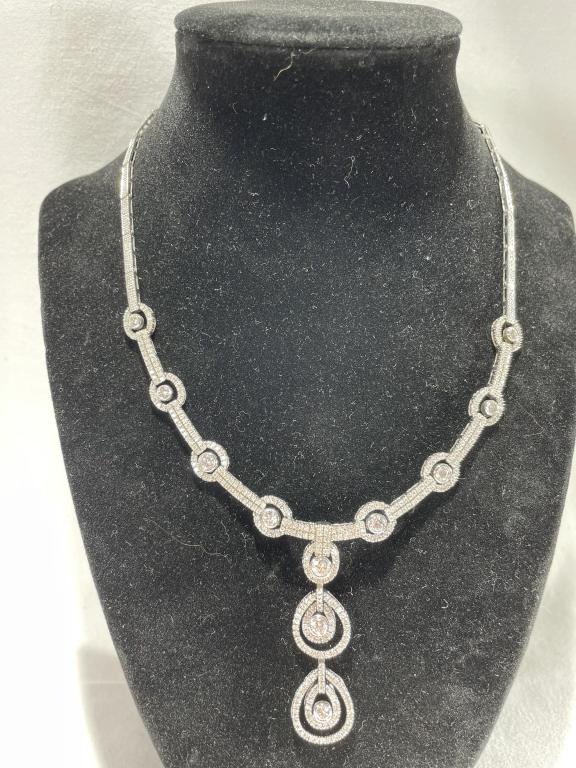 INCREDIBLE 4CT DIAMOND  WHITE GOLD ESTATE NECKLACE (1 of 3)
