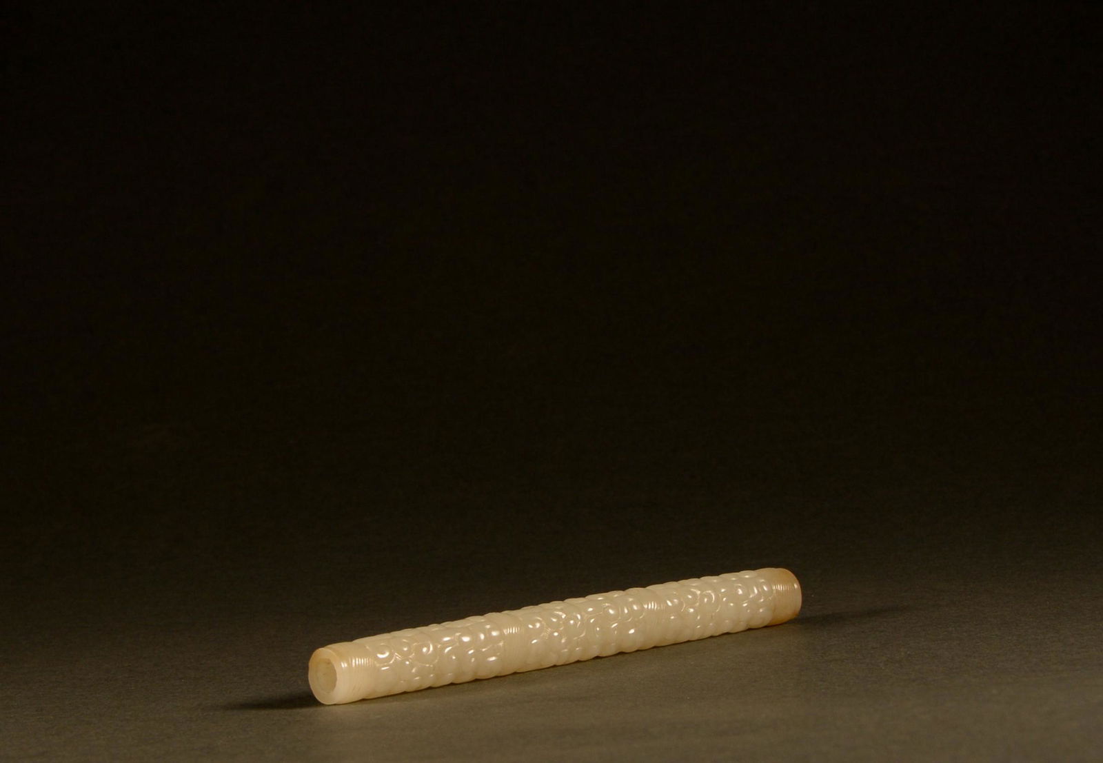 Spring and Autumn - Hetian jade jade pipe (1 of 4)