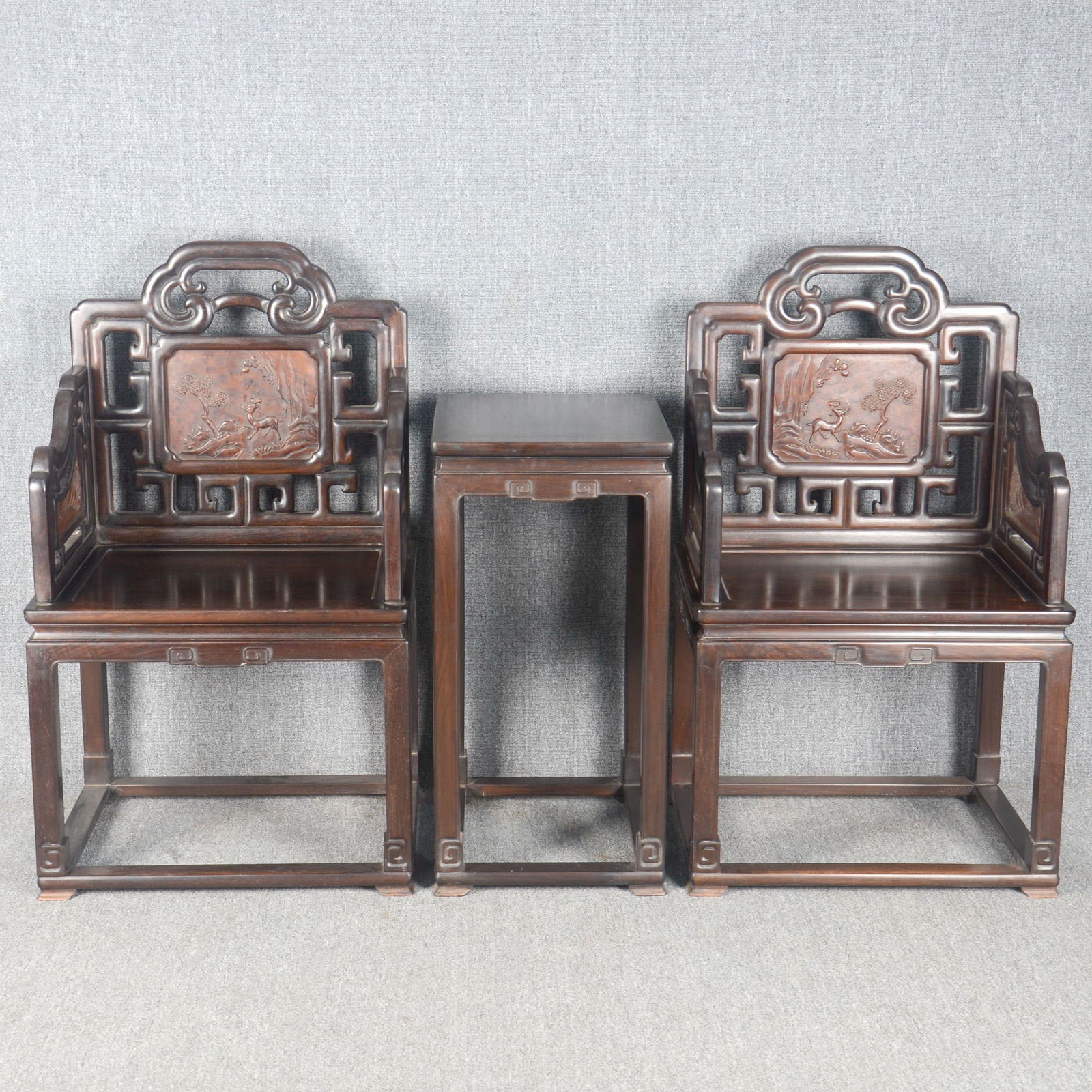 A SET OF 3 MAHOGANY TEA TABLES IN THE QING DYNASTY: L:62cm,W:49cm,H:106cm